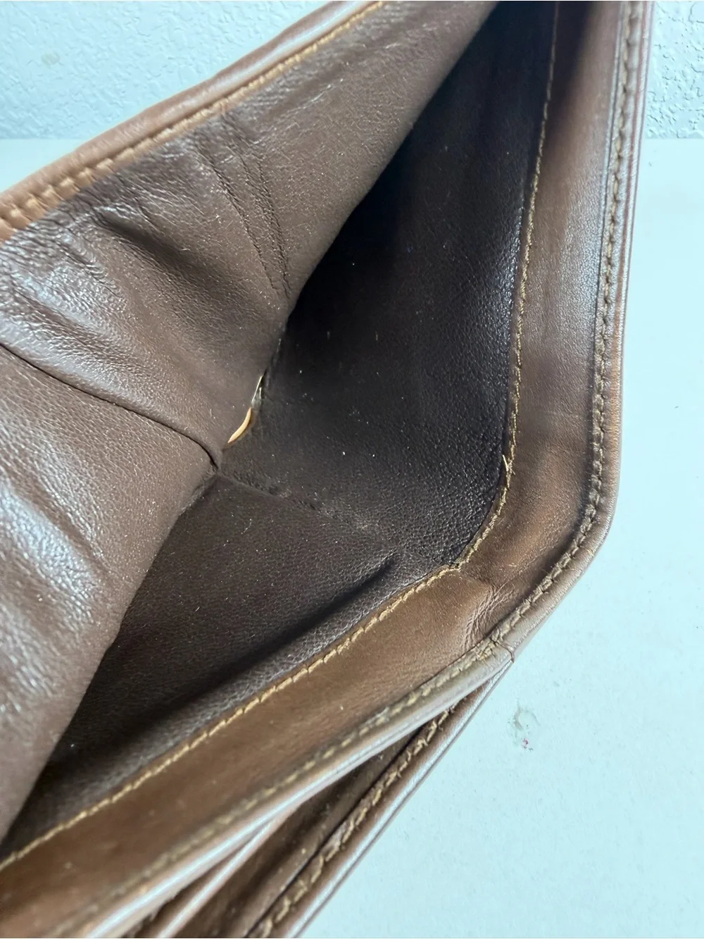 Gucci Brown and Tan Signature Canvas Bifold Wallet - Picture 7 of 9